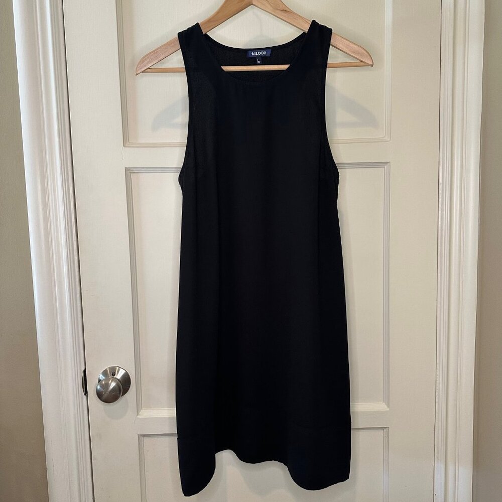 Tildon Black Sleeveless Racerback Shift Dress  - Size Small